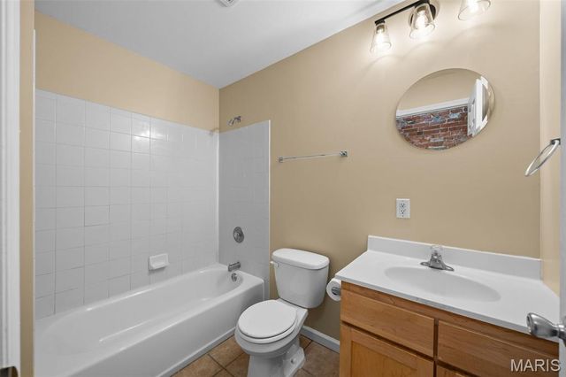 4034 Laclede Avenue B, St Louis, MO 63108