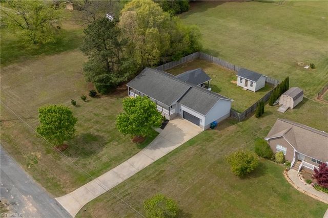 189 Hill Lane, Lexington, NC 27295