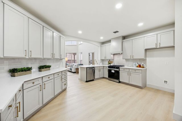 2437 Clear Field Drive, Plano, TX 75025