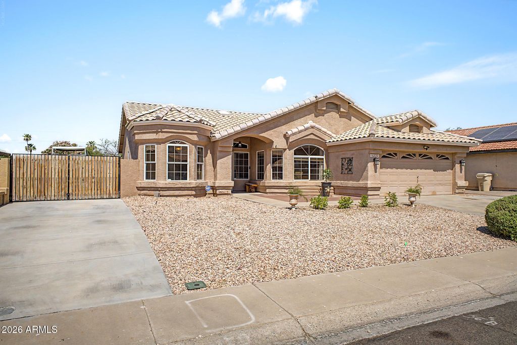 16220 N 62ND Lane, Glendale, AZ 85306 — photo 2