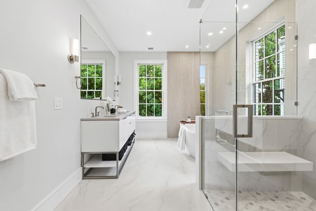 8 Lawrence St, Boston, MA 02129