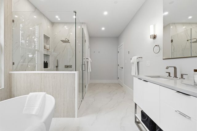 8 Lawrence St, Boston, MA 02129