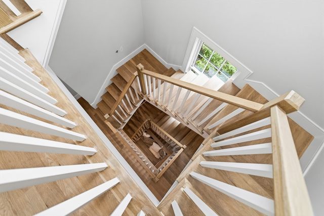 8 Lawrence St, Boston, MA 02129