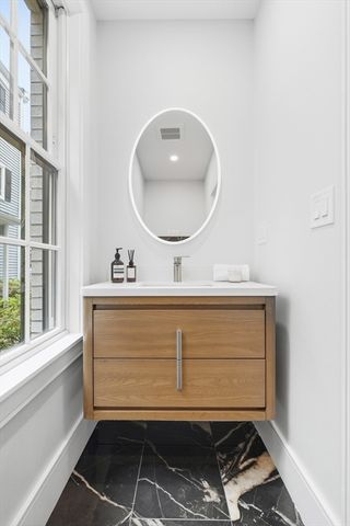 8 Lawrence St, Boston, MA 02129