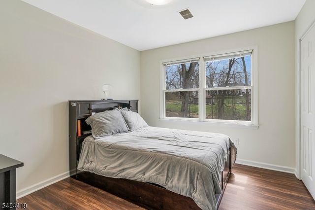 220 3rd St, Green Brook Twp., NJ 08812