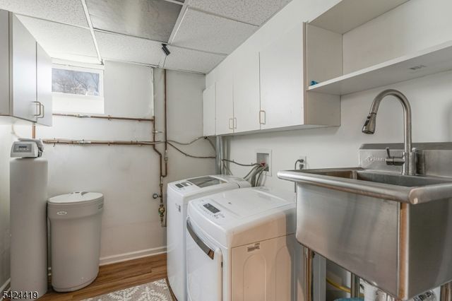 220 3rd St, Green Brook Twp., NJ 08812