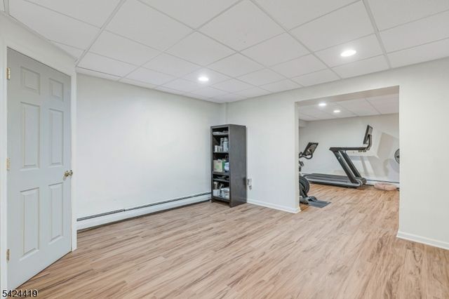 220 3rd St, Green Brook Twp., NJ 08812