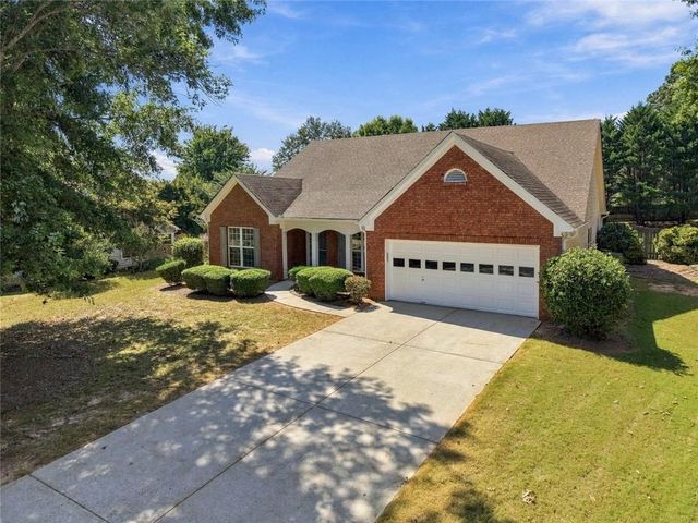 8525 Fieldgrove Court, Gainesville, GA 30506