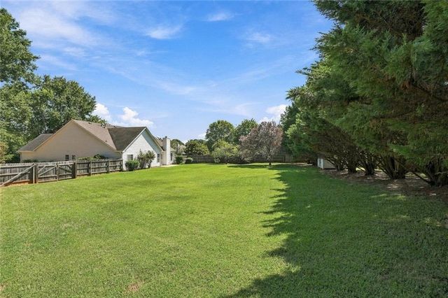 8525 Fieldgrove Court, Gainesville, GA 30506