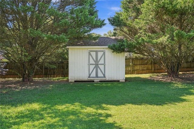 8525 Fieldgrove Court, Gainesville, GA 30506