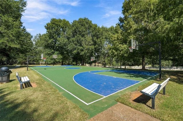 8525 Fieldgrove Court, Gainesville, GA 30506