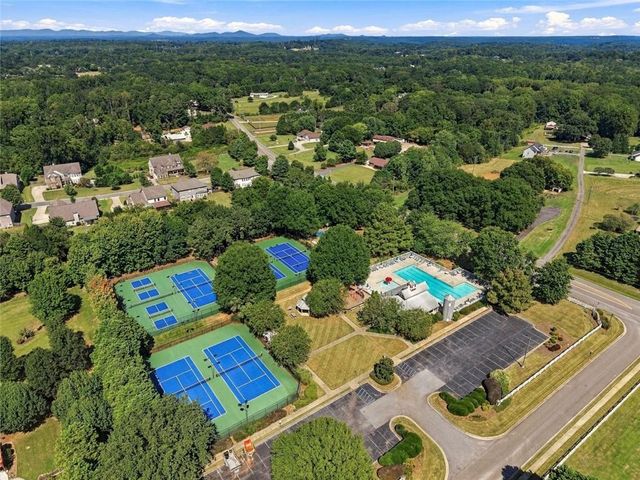 8525 Fieldgrove Court, Gainesville, GA 30506