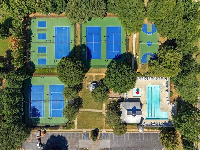 8525 Fieldgrove Court, Gainesville, GA 30506