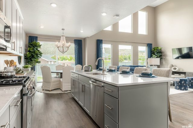 7275 N EVANS RANCH DR, Eagle Mountain, UT 84005