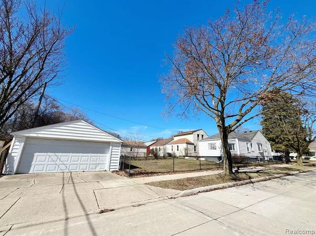 3303 Chester Road, Royal Oak, MI 48073