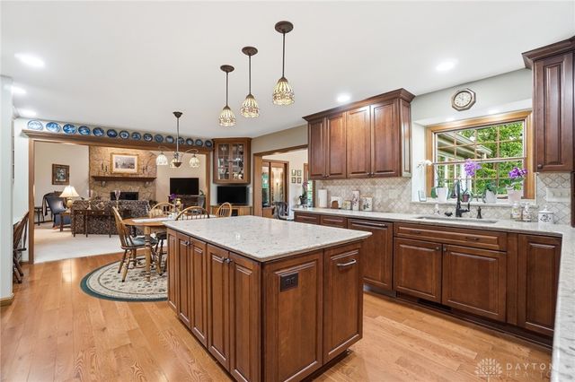 5338 Split Rail, Washington Twp, OH 45429