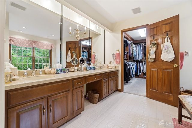 5338 Split Rail, Washington Twp, OH 45429