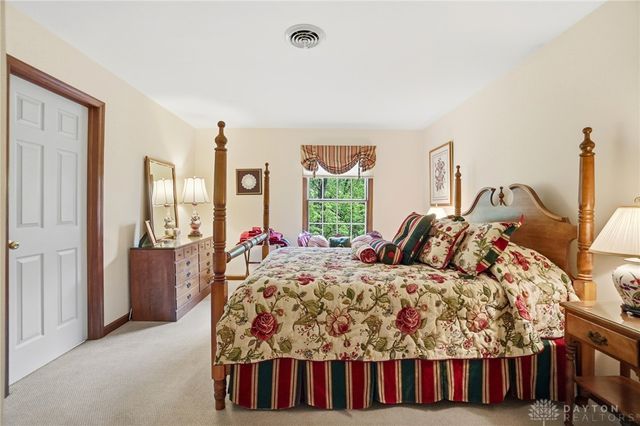 5338 Split Rail, Washington Twp, OH 45429
