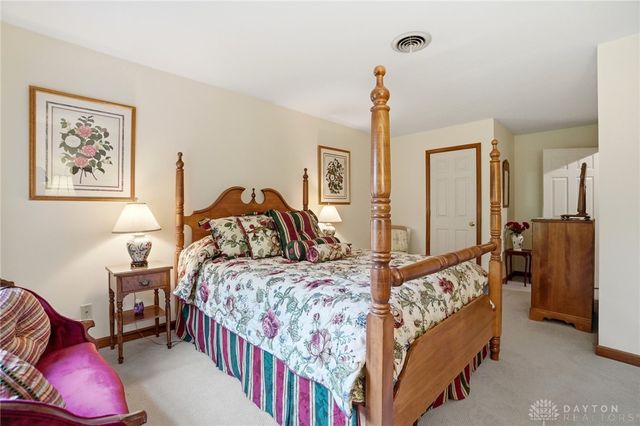 5338 Split Rail, Washington Twp, OH 45429