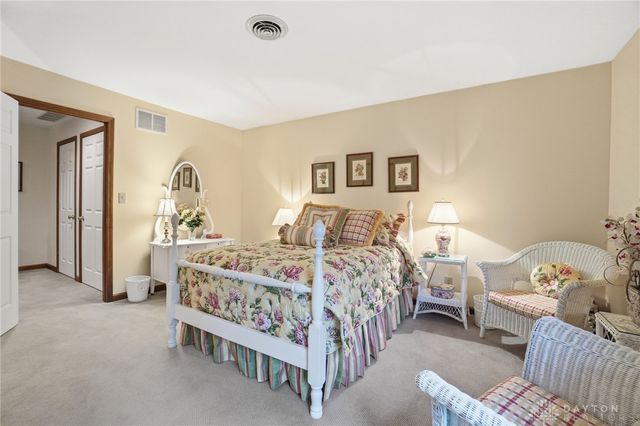 5338 Split Rail, Washington Twp, OH 45429