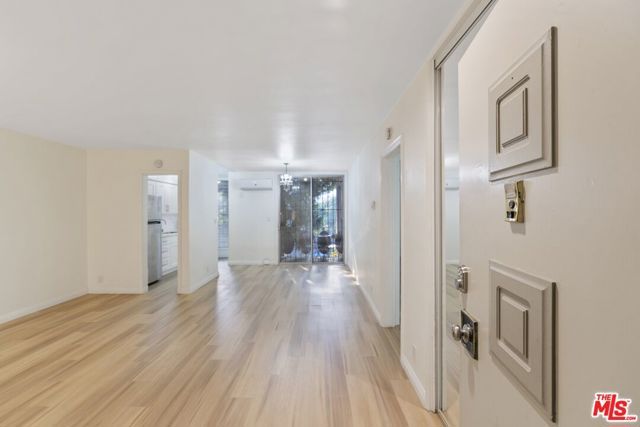 4255 W 5th Street 209, Los Angeles, CA 90020