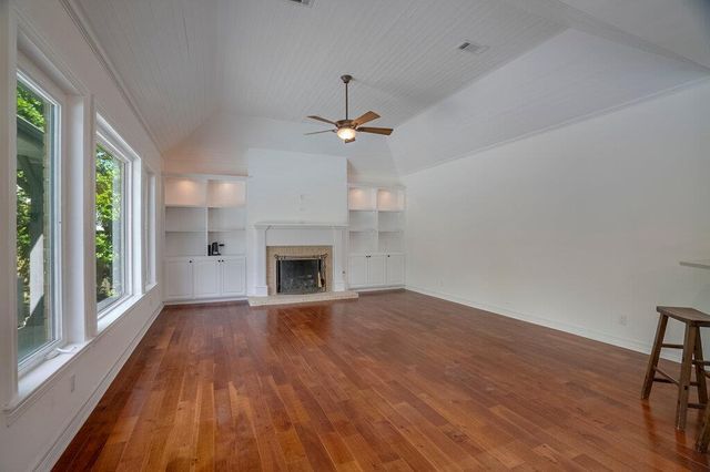 10200 Treasure Island DR, Austin, TX 78730