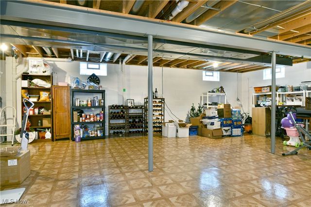 5089 Winslow Drive, Mineral Ridge, OH 44440