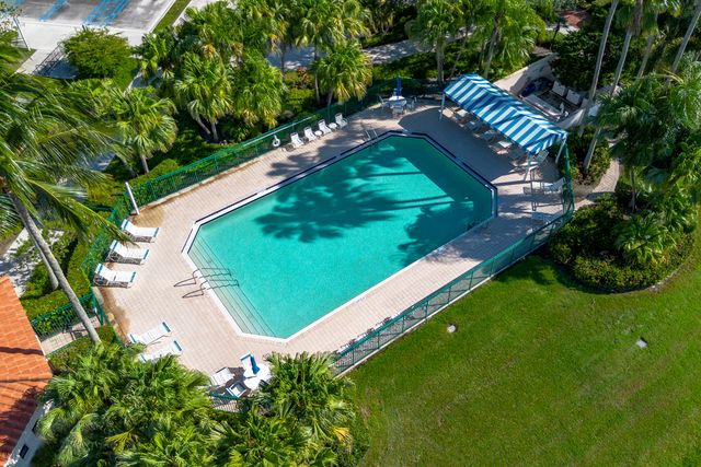 2136 Tigris Drive, West Palm Beach, FL 33411