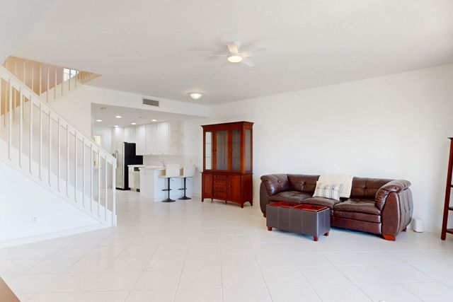 2136 Tigris Drive, West Palm Beach, FL 33411