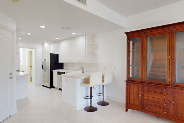 2136 Tigris Drive, West Palm Beach, FL 33411