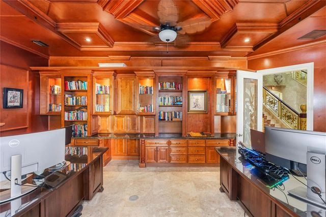 2000 PARK STREET N, St Petersburg, FL 33710