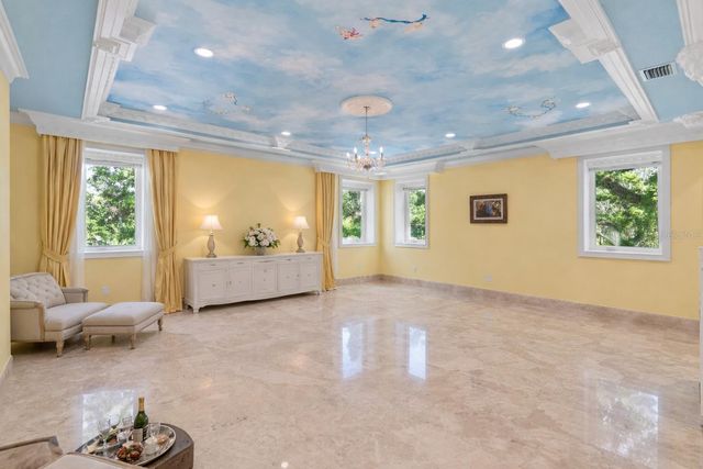 2000 PARK STREET N, St Petersburg, FL 33710