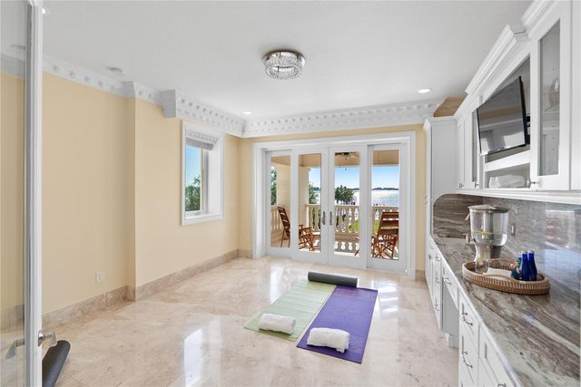 2000 PARK STREET N, St Petersburg, FL 33710