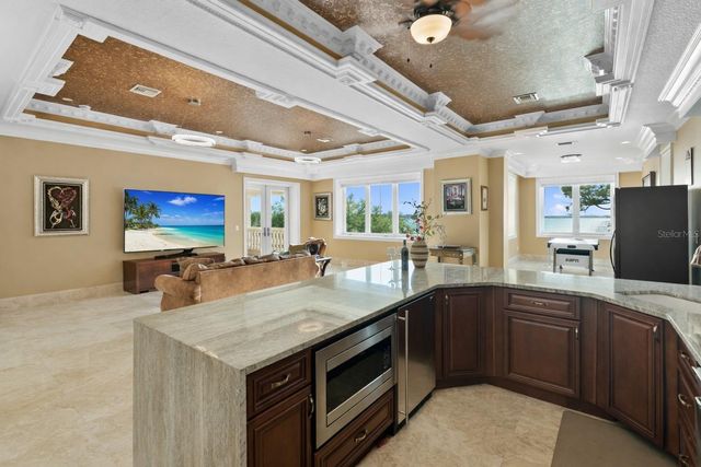 2000 PARK STREET N, St Petersburg, FL 33710