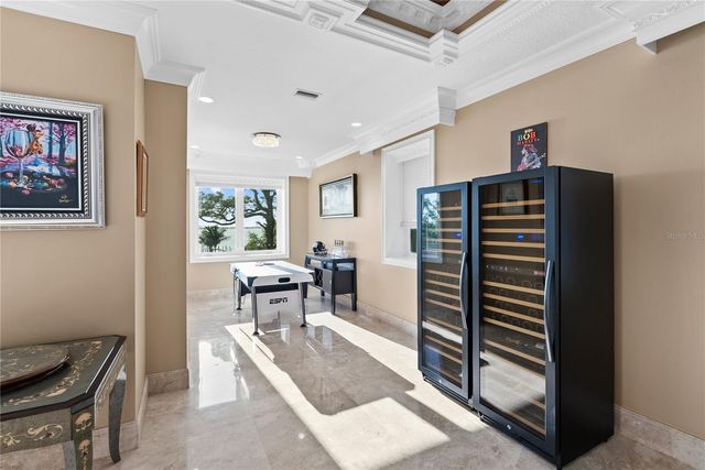 2000 PARK STREET N, St Petersburg, FL 33710
