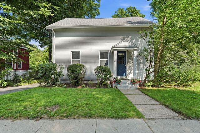 42 Water St., Northampton, MA 01053
