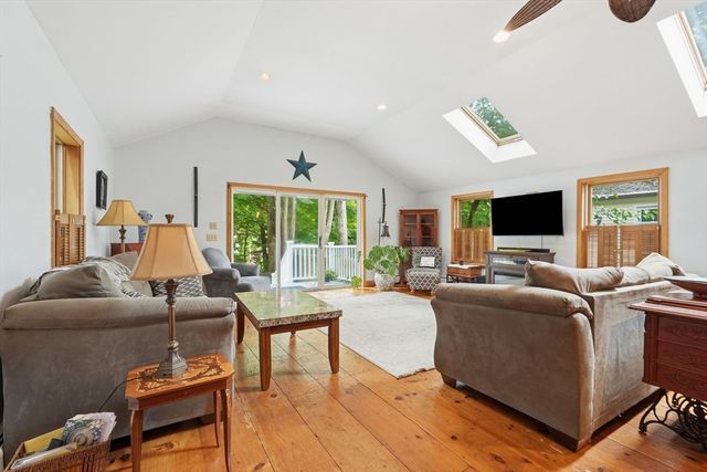 42 Water St., Northampton, MA 01053