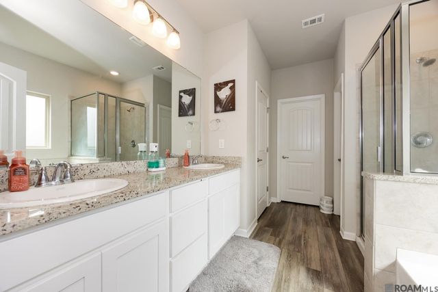 17469 Soaring Flight Dr, Prairieville, LA 70769