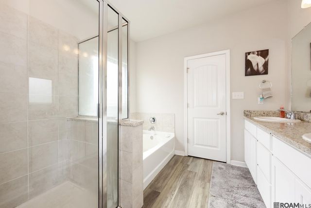 17469 Soaring Flight Dr, Prairieville, LA 70769