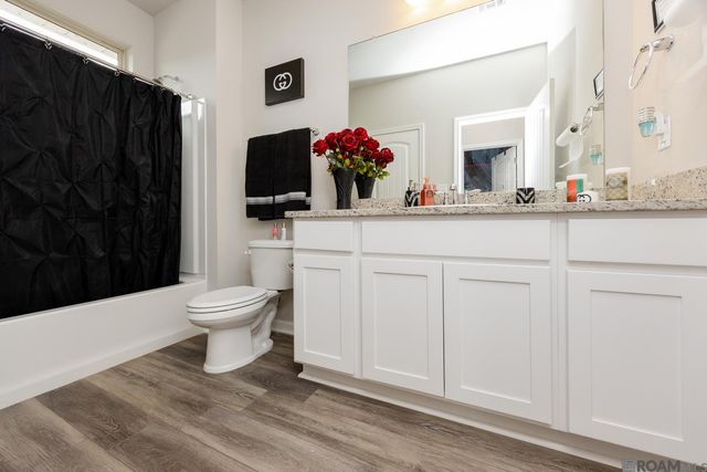 17469 Soaring Flight Dr, Prairieville, LA 70769