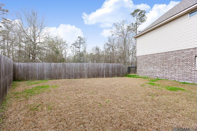 17469 Soaring Flight Dr, Prairieville, LA 70769