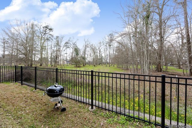 17469 Soaring Flight Dr, Prairieville, LA 70769