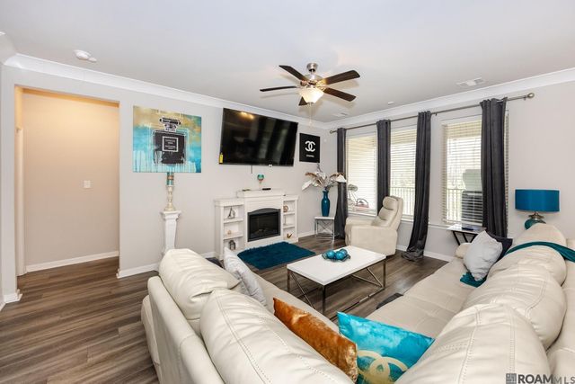 17469 Soaring Flight Dr, Prairieville, LA 70769