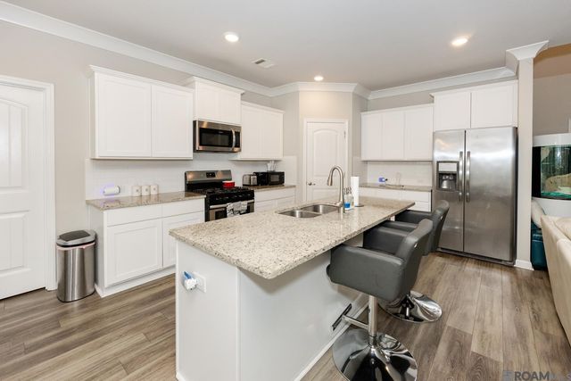 17469 Soaring Flight Dr, Prairieville, LA 70769