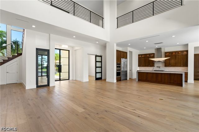 846 Cypress Lake CIR, Fort Myers, FL 33919