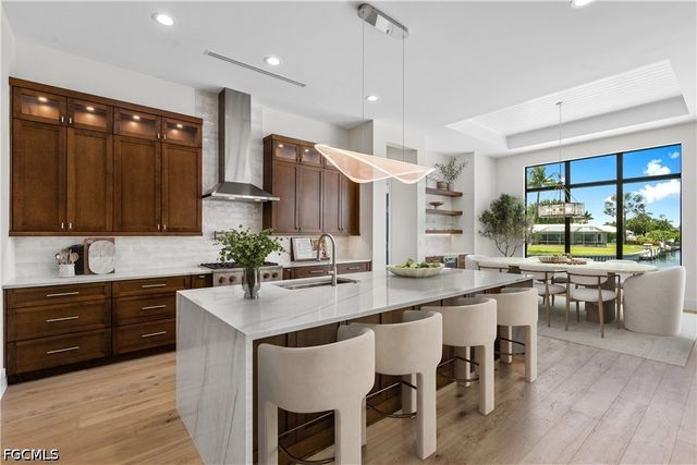 846 Cypress Lake CIR, Fort Myers, FL 33919