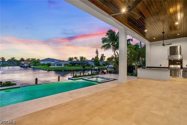 846 Cypress Lake CIR, Fort Myers, FL 33919