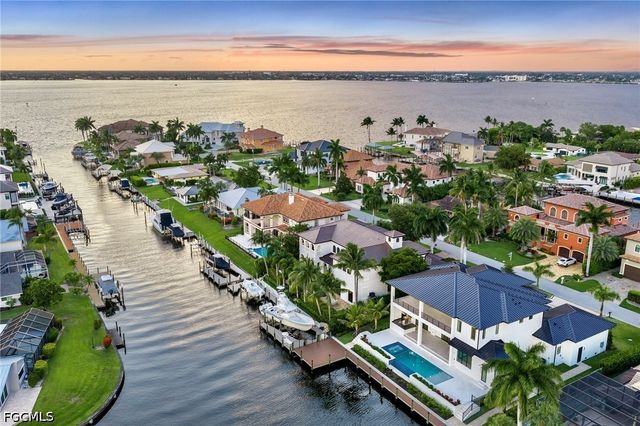 846 Cypress Lake CIR, Fort Myers, FL 33919