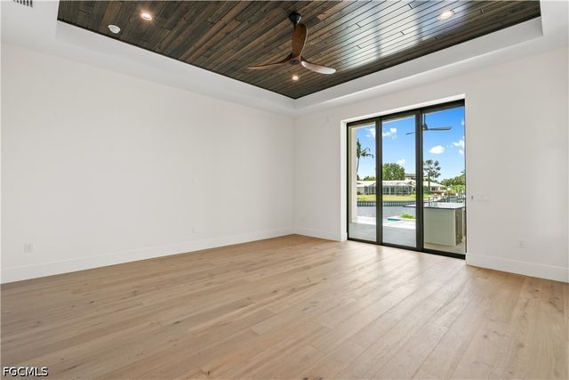 846 Cypress Lake CIR, Fort Myers, FL 33919