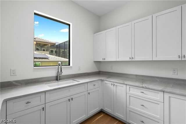 846 Cypress Lake CIR, Fort Myers, FL 33919
